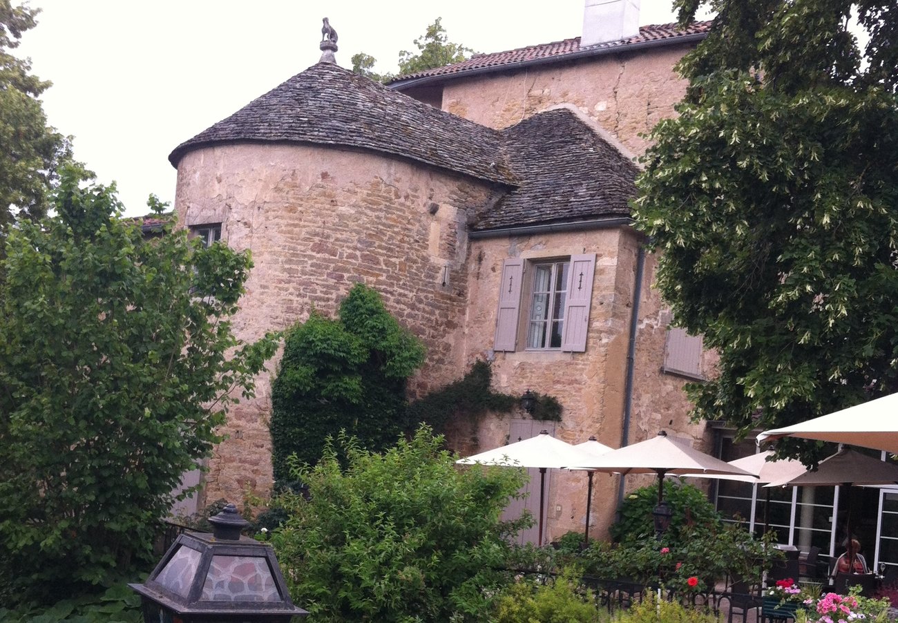 Like a Fine Burgundy Wine, Château D’igé Just Gets Better - FrenchEntrée