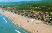 Image of the golden beaches at Narbonne Plage
